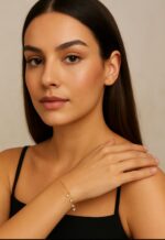 PULSEIRA COM PINGENTES - BANHO DE OURO AMARELO - Imagem 2