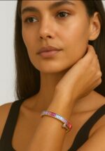 BRACELETE PREGO COM PEDRAS COLORS - BANHO DE OURO AMARELO - Imagem 2