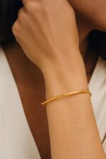 BRACELETE ALGEMA TUBOLAR - BANHO EM OURO AMARELO - Imagem 2